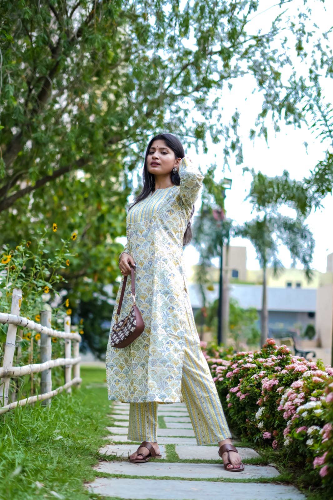 Women's Traditional Kurti with Bottom