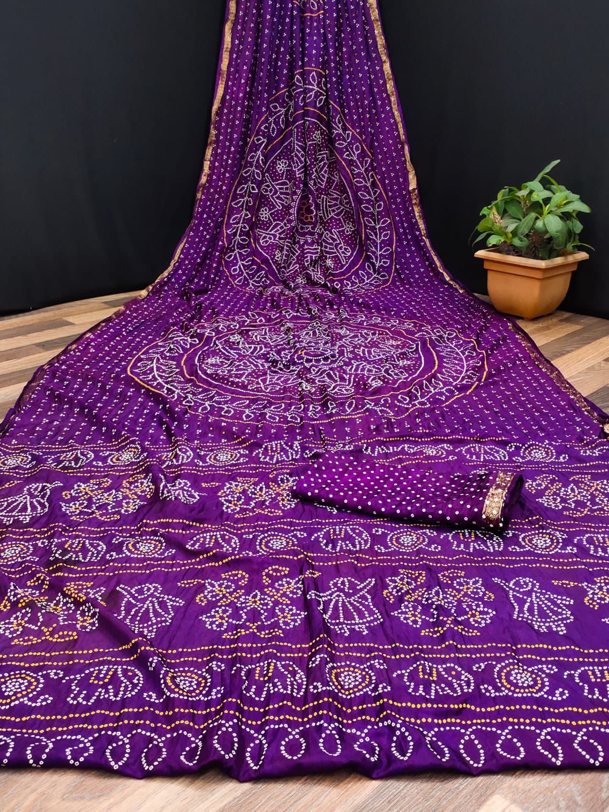 Beautiful Designer Pure Taffeta Bandhej Saree