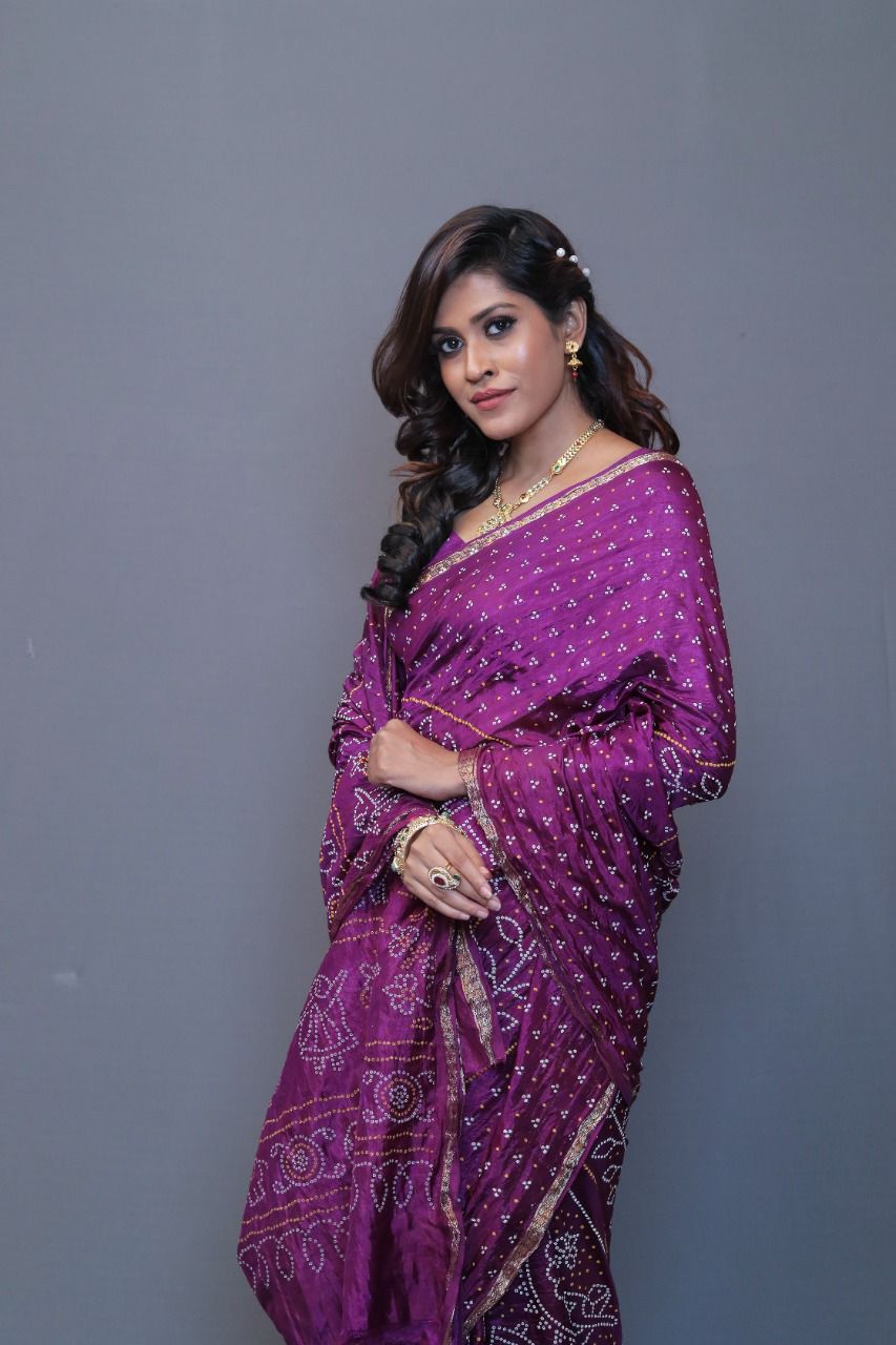 Beautiful Designer Pure Taffeta Bandhej Saree