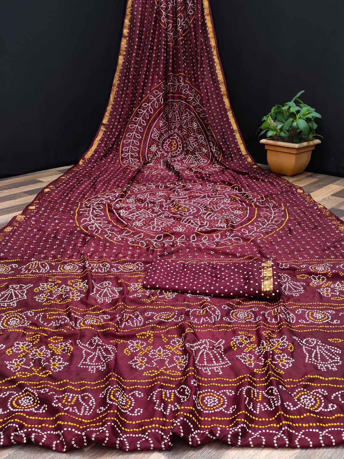 Beautiful Designer Pure Taffeta Bandhej Saree