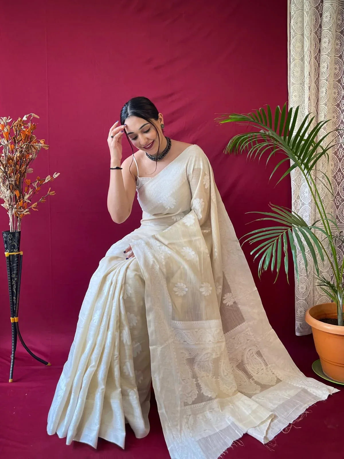 Designer Upasna Pure Linen Lucknowi Weaving Saree