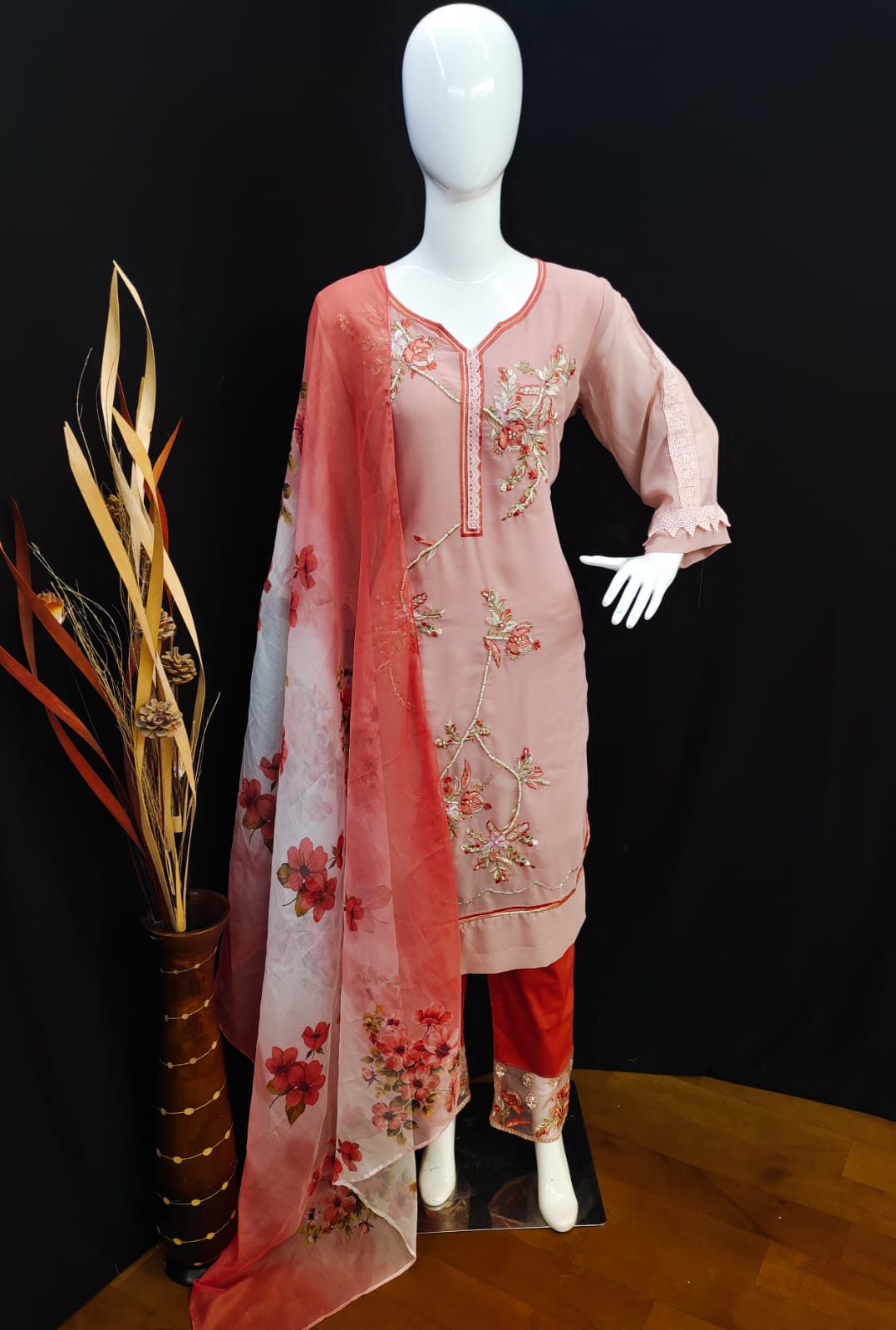 Aarsh Lunching Readymade Pakistani Suit Design 025