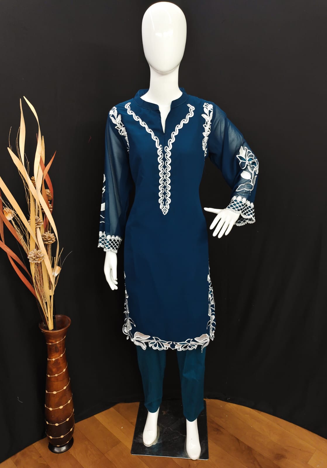 Aarsh Heavy Georgette Pakistani Georgette Suit Design 020