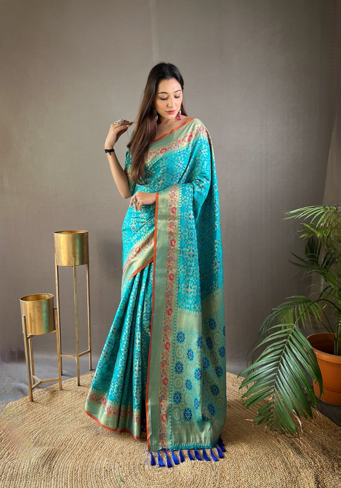 Ready To Wear 1 Minute drape in Pure bandhej Patola Silk Saree