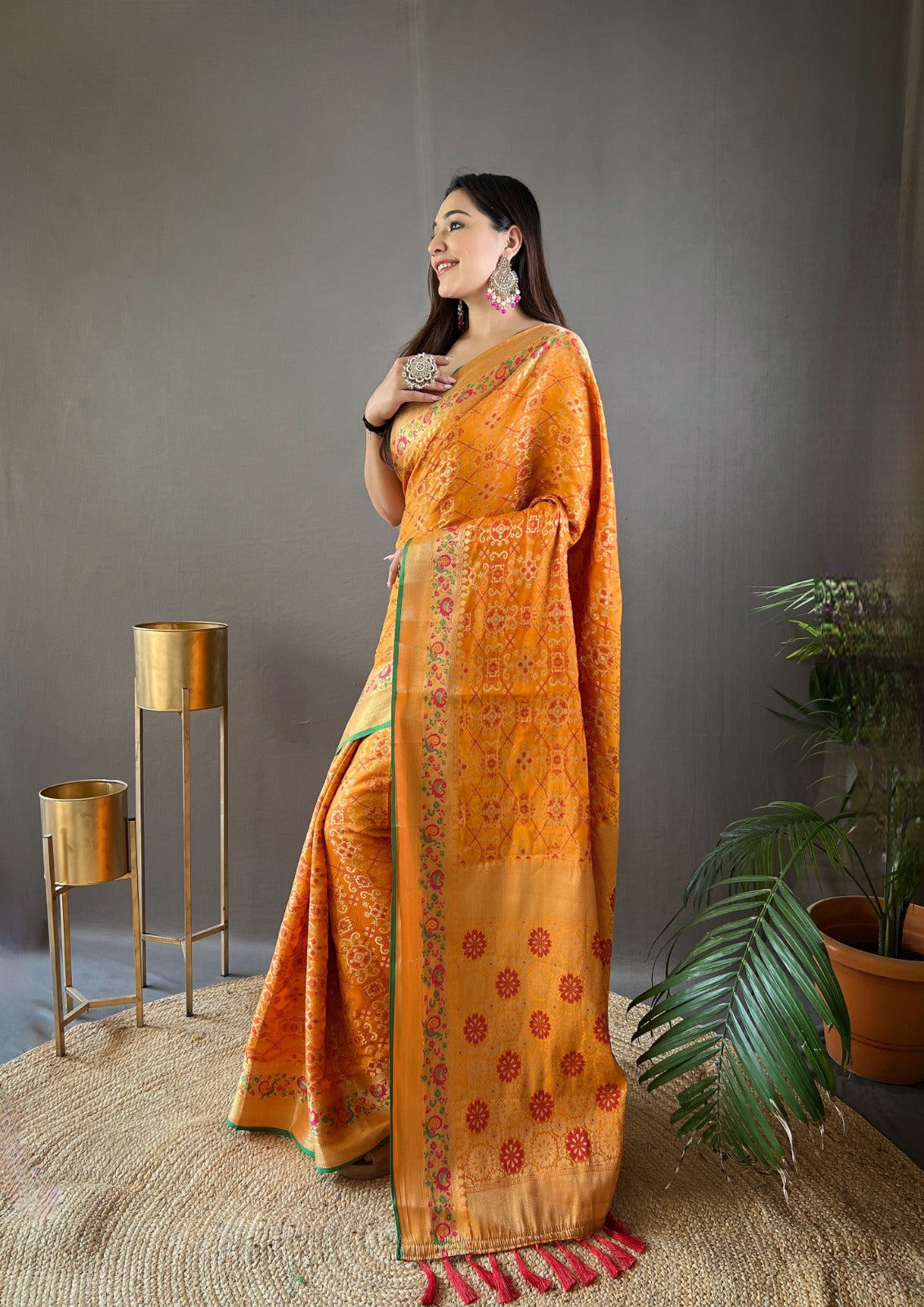 Ready To Wear 1 Minute drape in Pure bandhej Patola Silk Saree