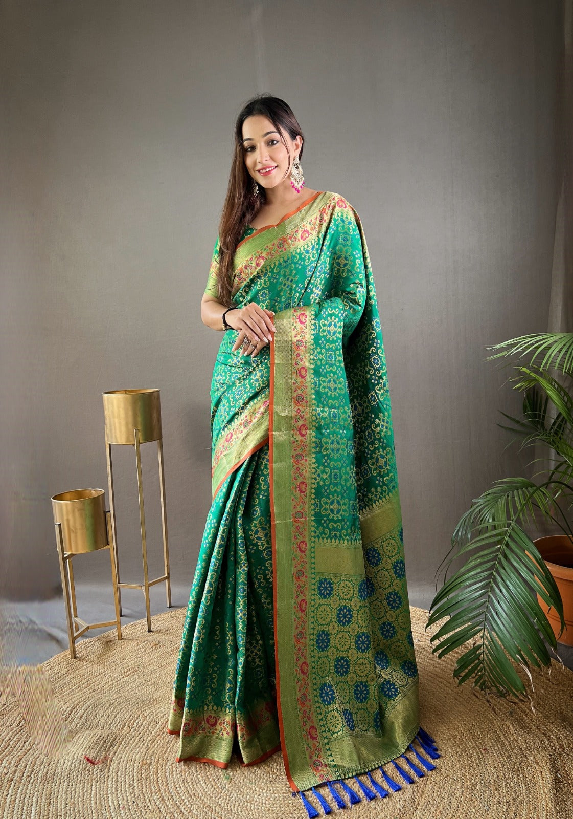 Ready To Wear 1 Minute drape in Pure bandhej Patola Silk Saree