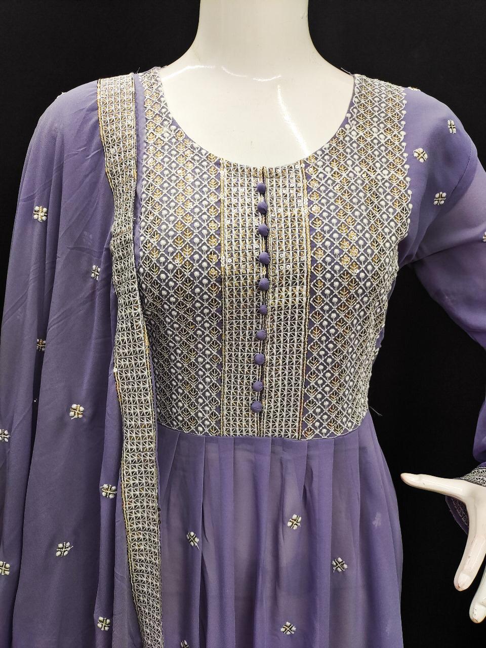 Tradional Wear Pur Georgette Pakistani Suits