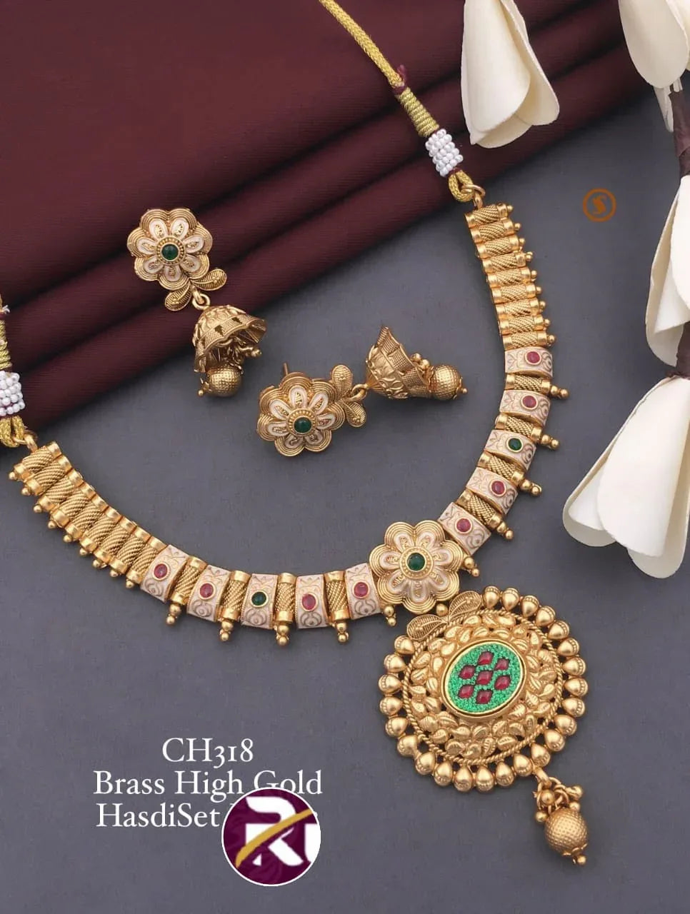 Beautiful Brass High Gold Plated Antique Necklace Set with Earrings