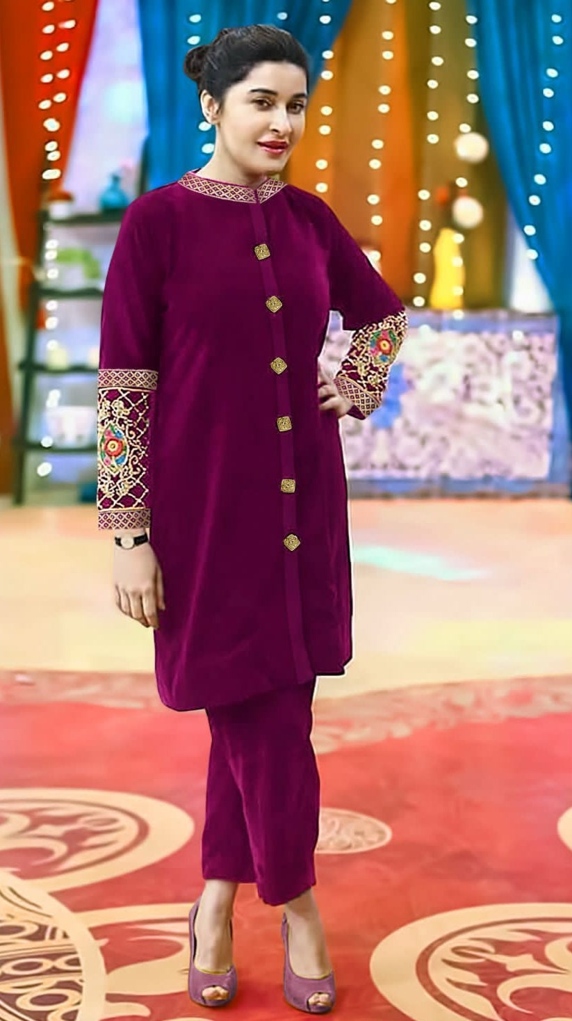 Shree Fabs R 1201 Series Readymade Velvet Suits (1150x3)