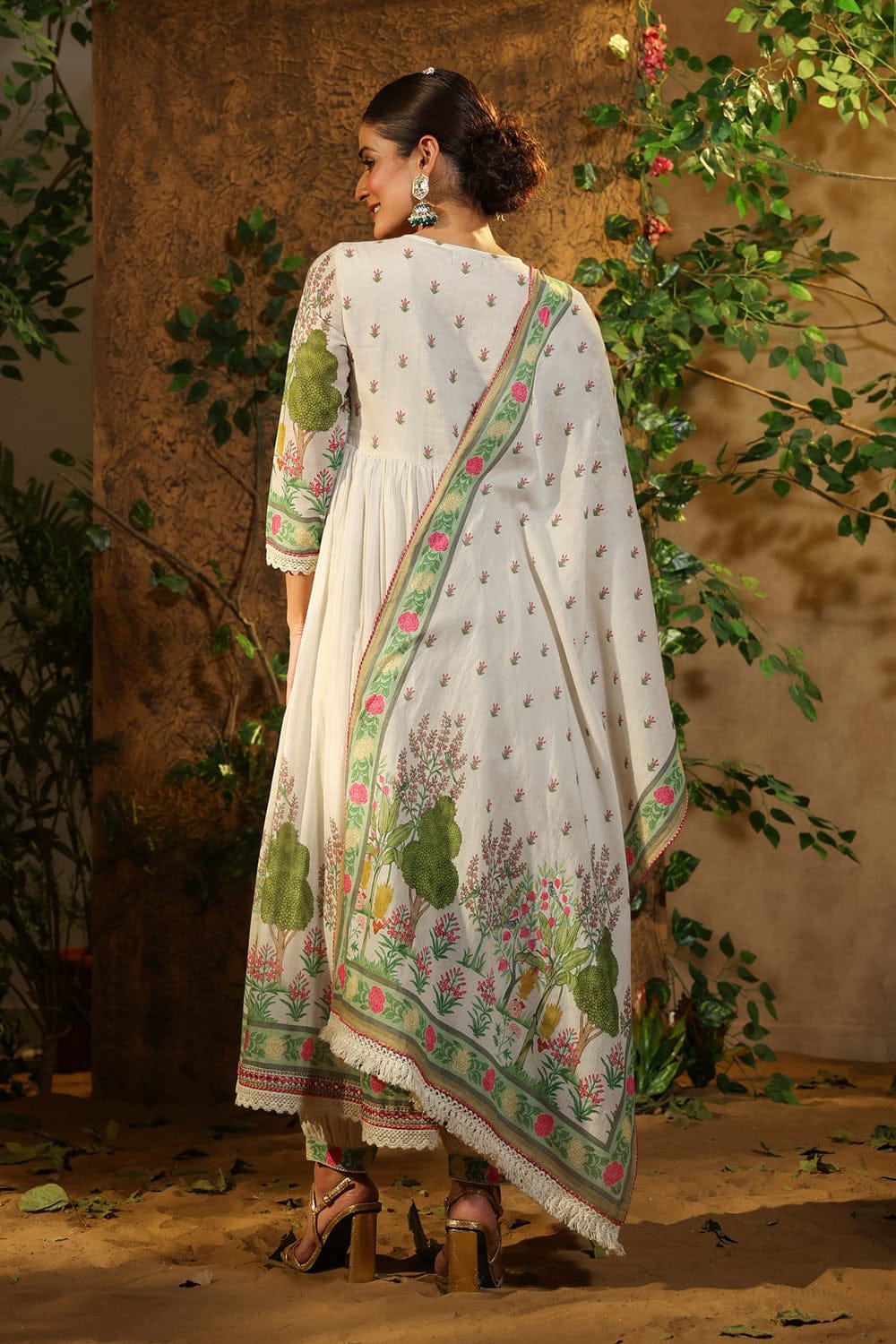 Beautiful Pakistani Style Lights  Muslin Alia Cut Suit