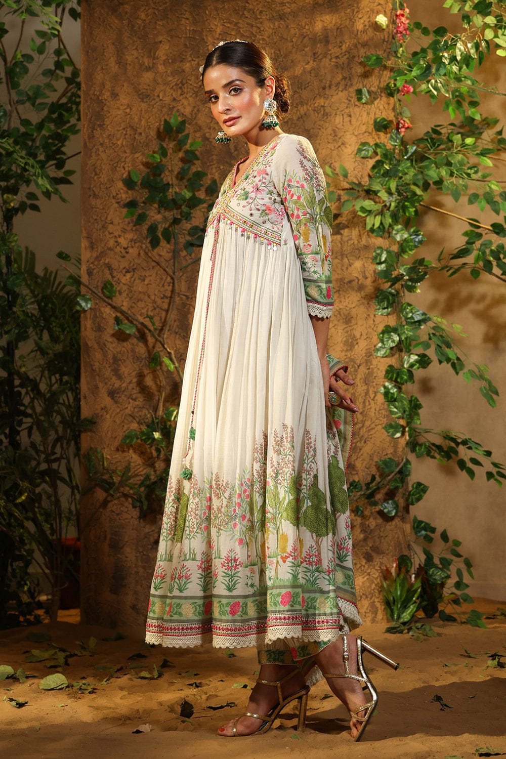 Beautiful Pakistani Style Lights  Muslin Alia Cut Suit