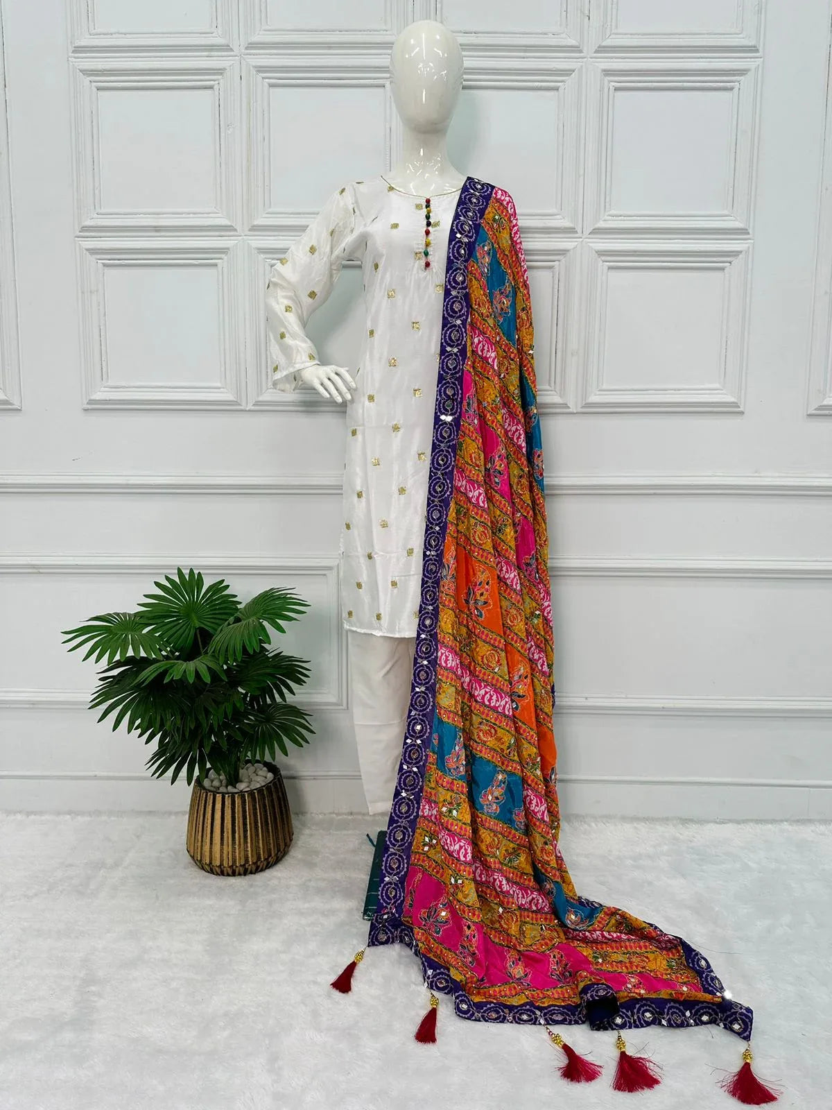 New Launching Festival Special Kurti With Dupatta &amp; Pent