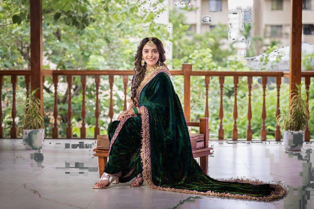 Beautiful Designer Wedding Special Pure 9000 Velvet Saree 376
