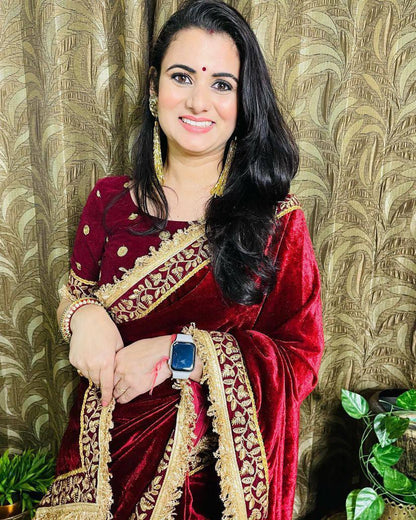 Beautiful Designer Wedding Special Pure 9000 Velvet Saree 376