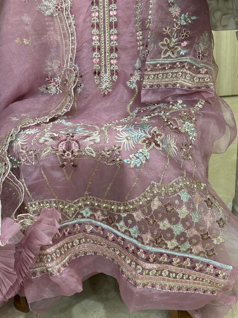 Mehboob Mistry Vol 1 D No 1070 Organza Heavy Embroidery Work Pakistani Salwar Kameez (1099x4)