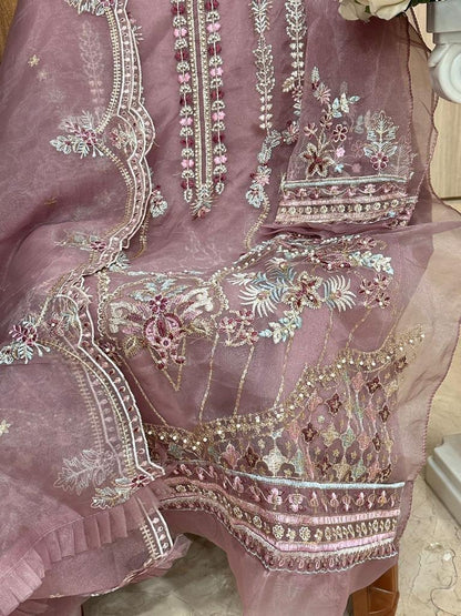 Mehboob Mistry Vol 1 D No 1070 Organza Heavy Embroidery Work Pakistani Salwar Kameez (1099x4)