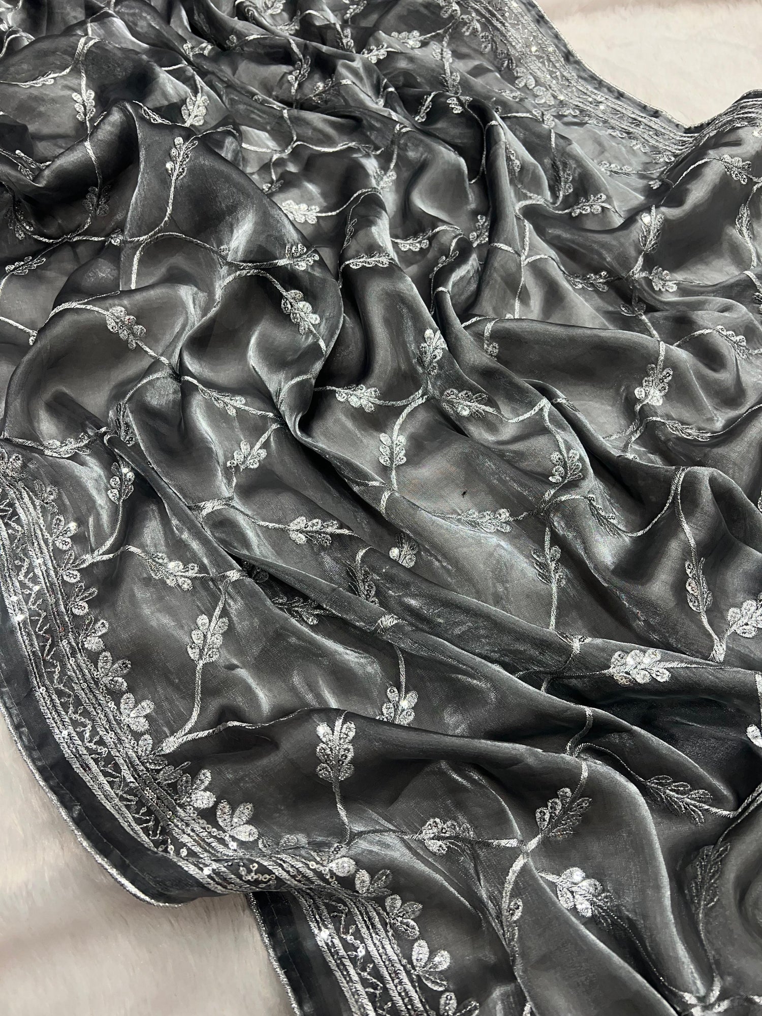 Beautiful Designer Heavy Georgette Exclusive Sequanc Saree Design 5309