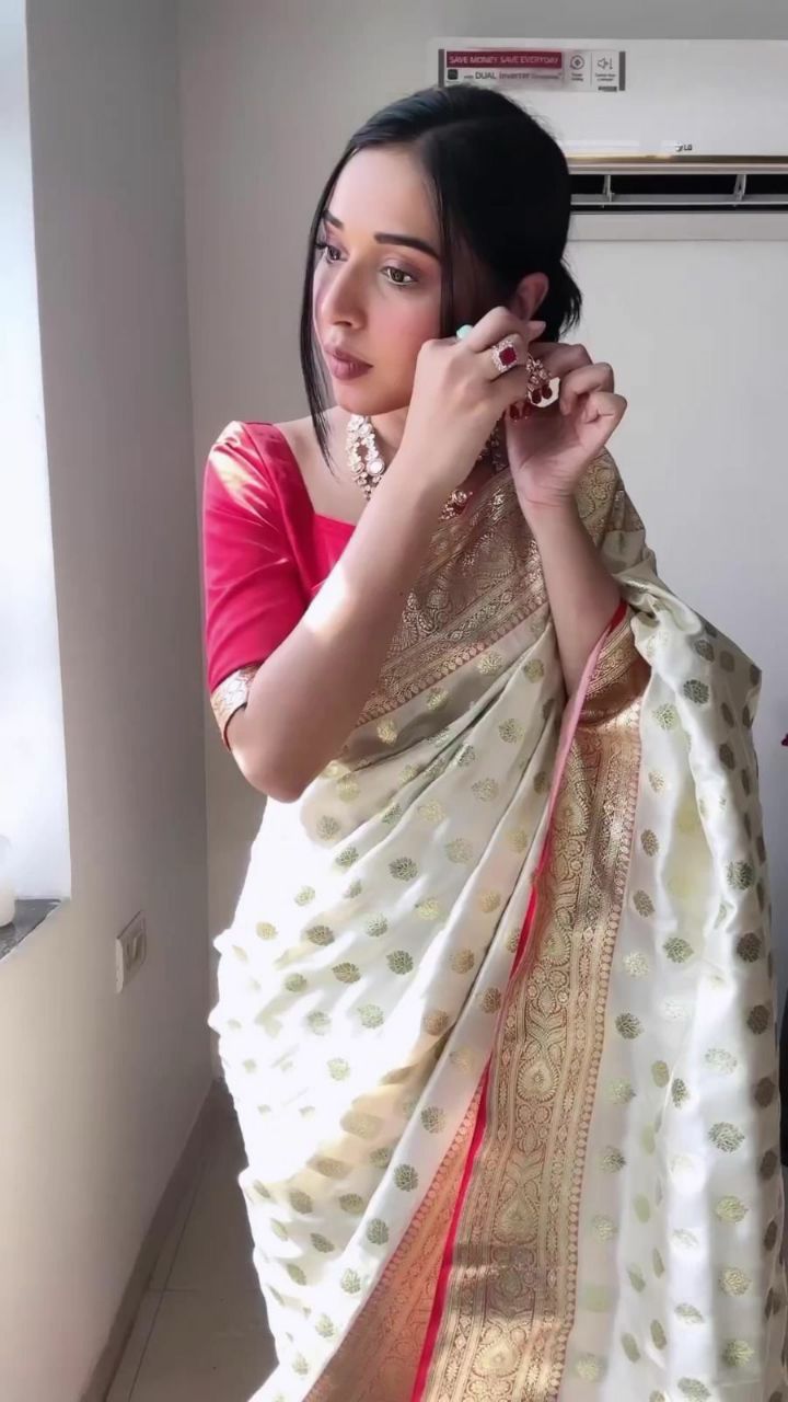 Bollywood Special Soft Lichi Silk Saree