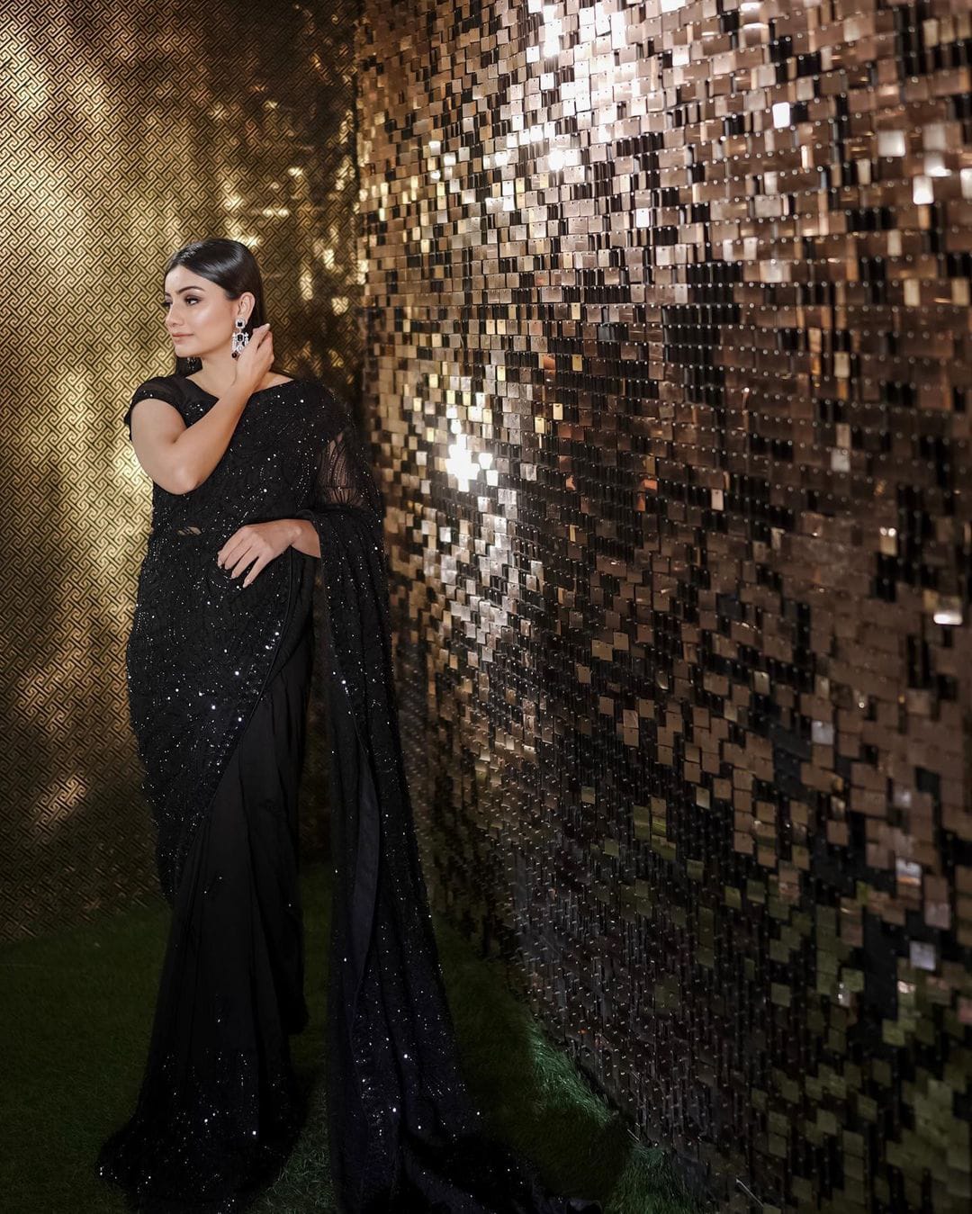 Beautiful Boutique Designer Pure Georgette Sequence Saree Design 3353