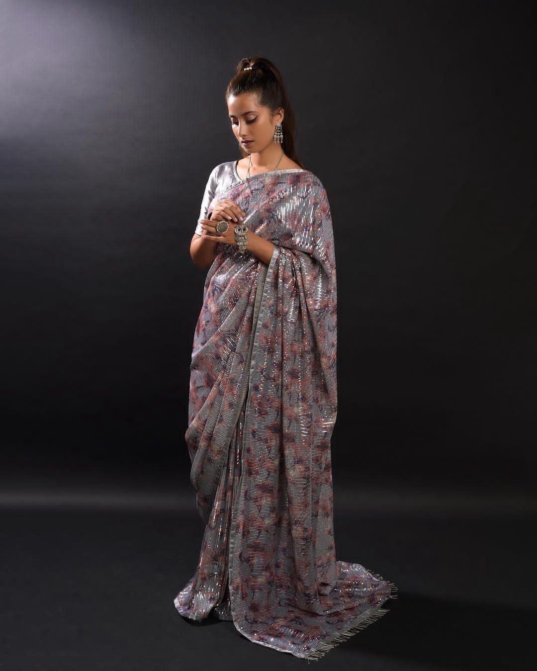 Beautiful Designer Heavy Georgette Exclusive Sequanc Saree Design 5299