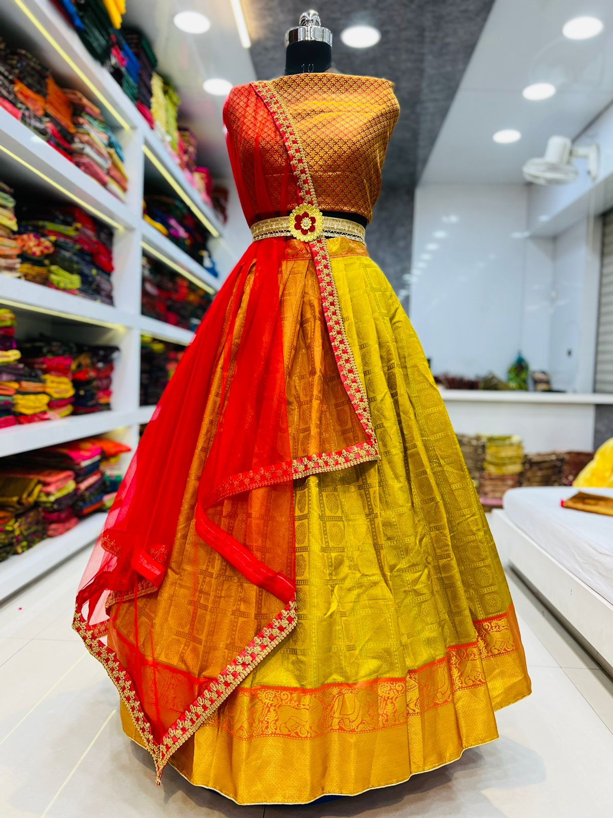 Beautiful Designer Pure Silk Zari Weaving Lahenga