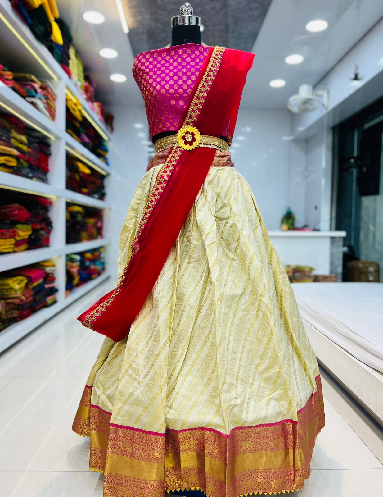 Beautiful Designer Pure Silk Zari Weaving Lahenga