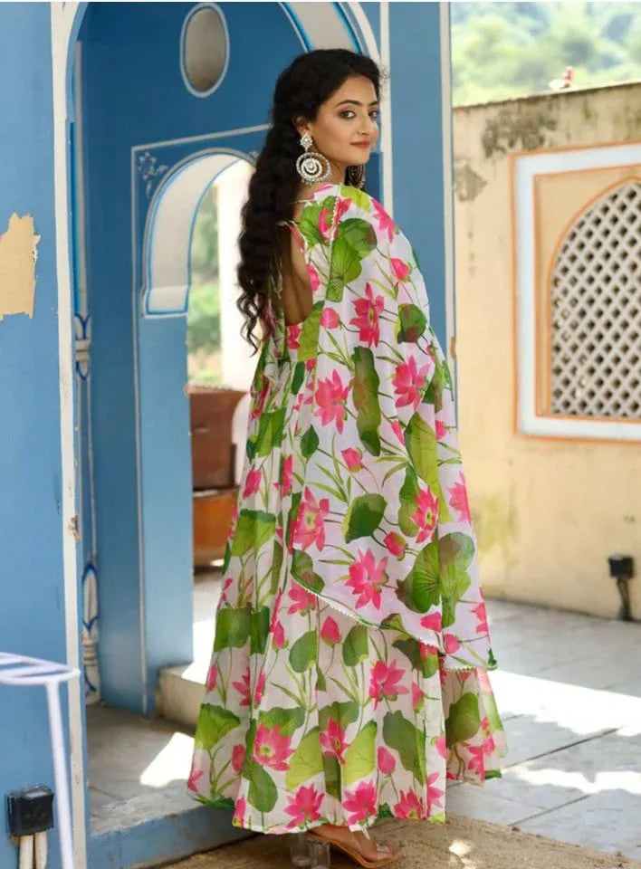Beautiful Designer Havy Silk Printed Gwon