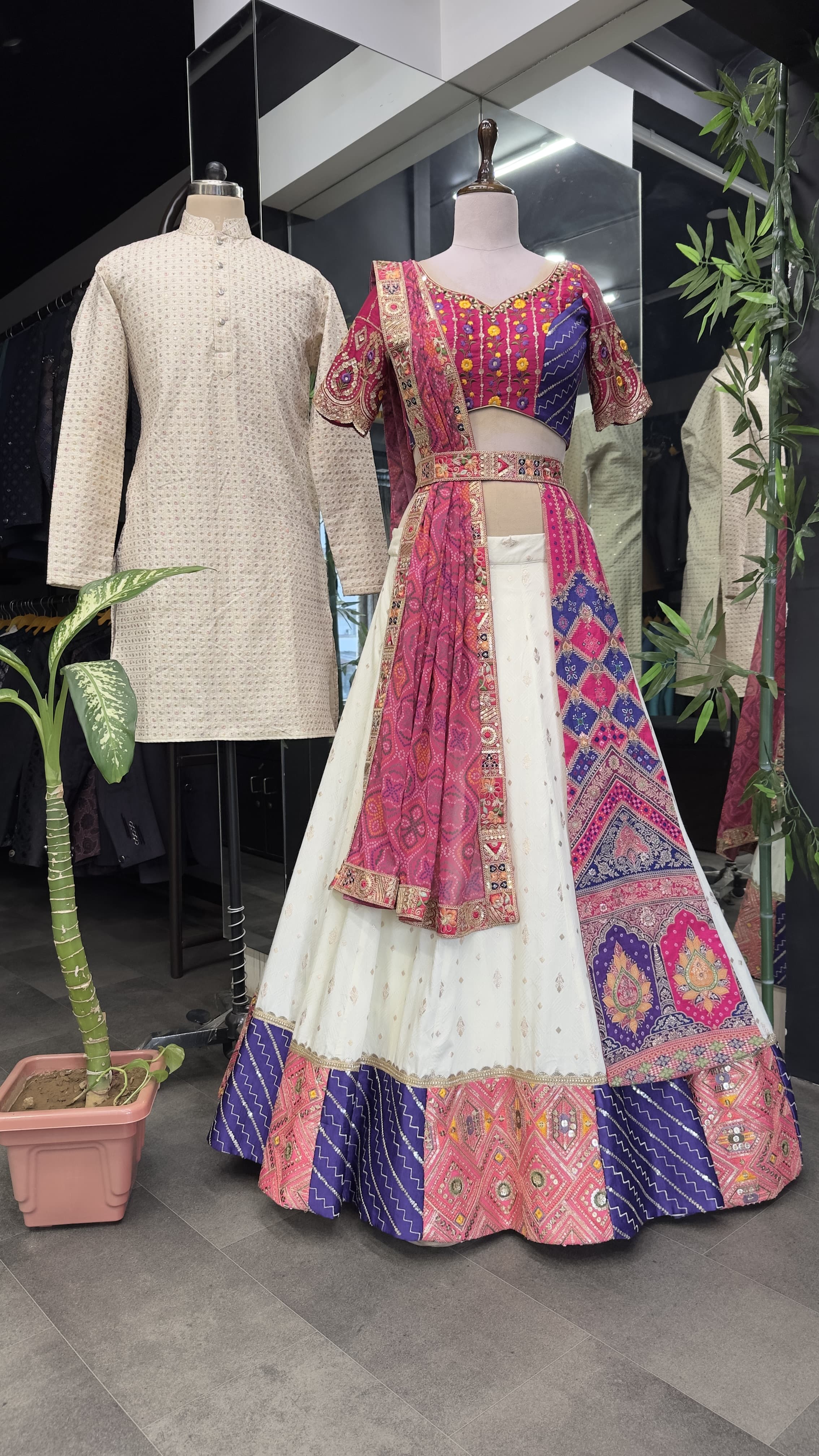 Beautiful Designer Maharani Heavy Jacquard Lahenga Choli