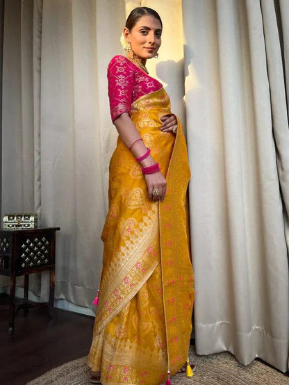 Beautiful Designer Rasbari Rich Pallu Zari Weaving Saree