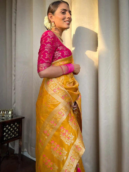 Beautiful Designer Rasbari Rich Pallu Zari Weaving Saree