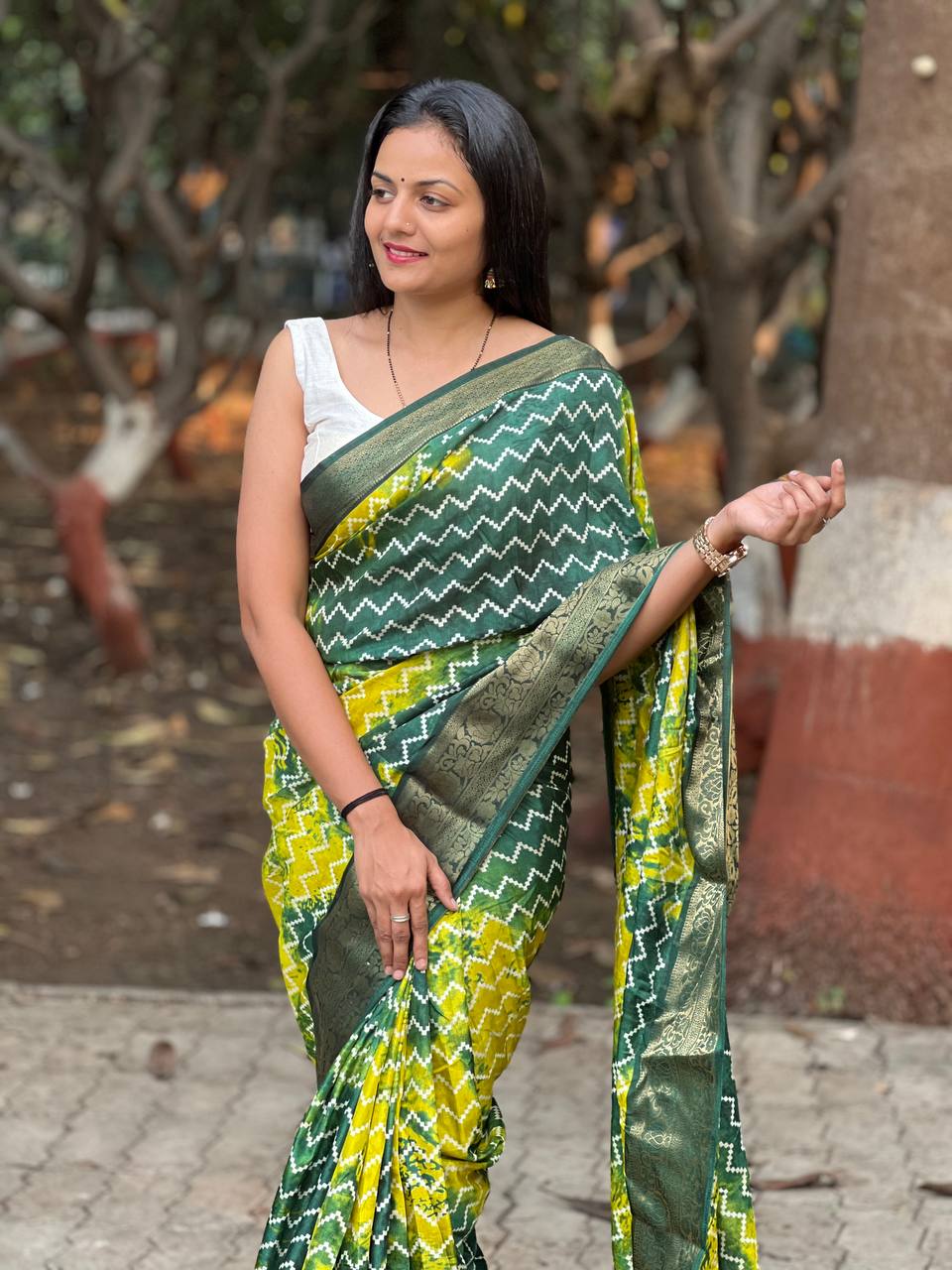 Beautiful Designer Lehariya Dola Silk Saree
