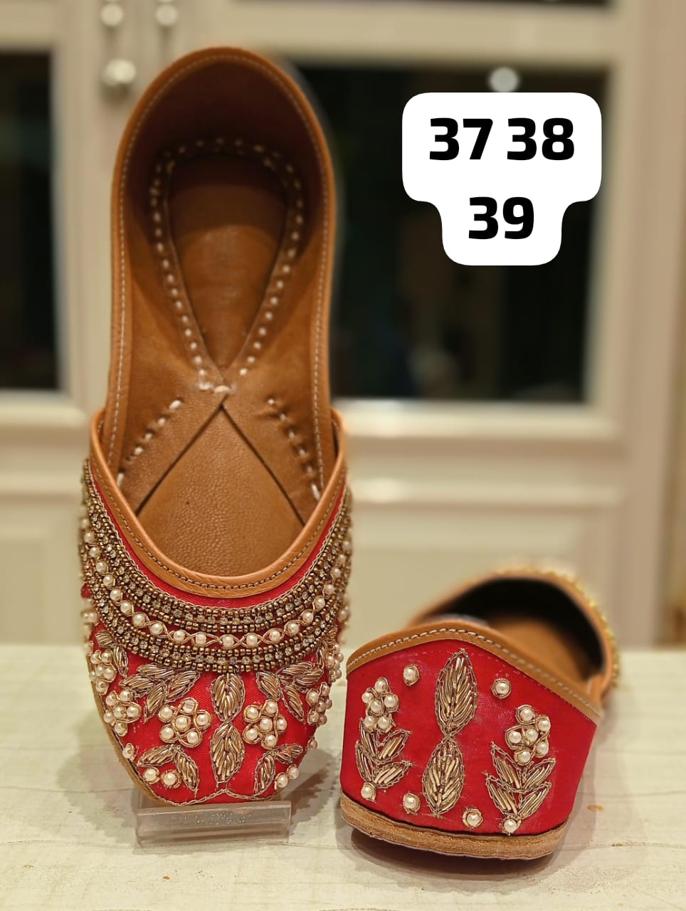 Beautiful Ethnic Women’s Punjabi Juttis