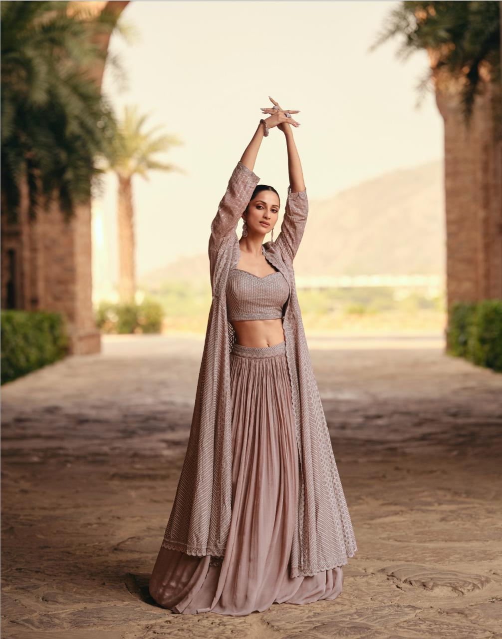 Sayuri Designer Jewel Pakistani Salwar kameez (3199x03)