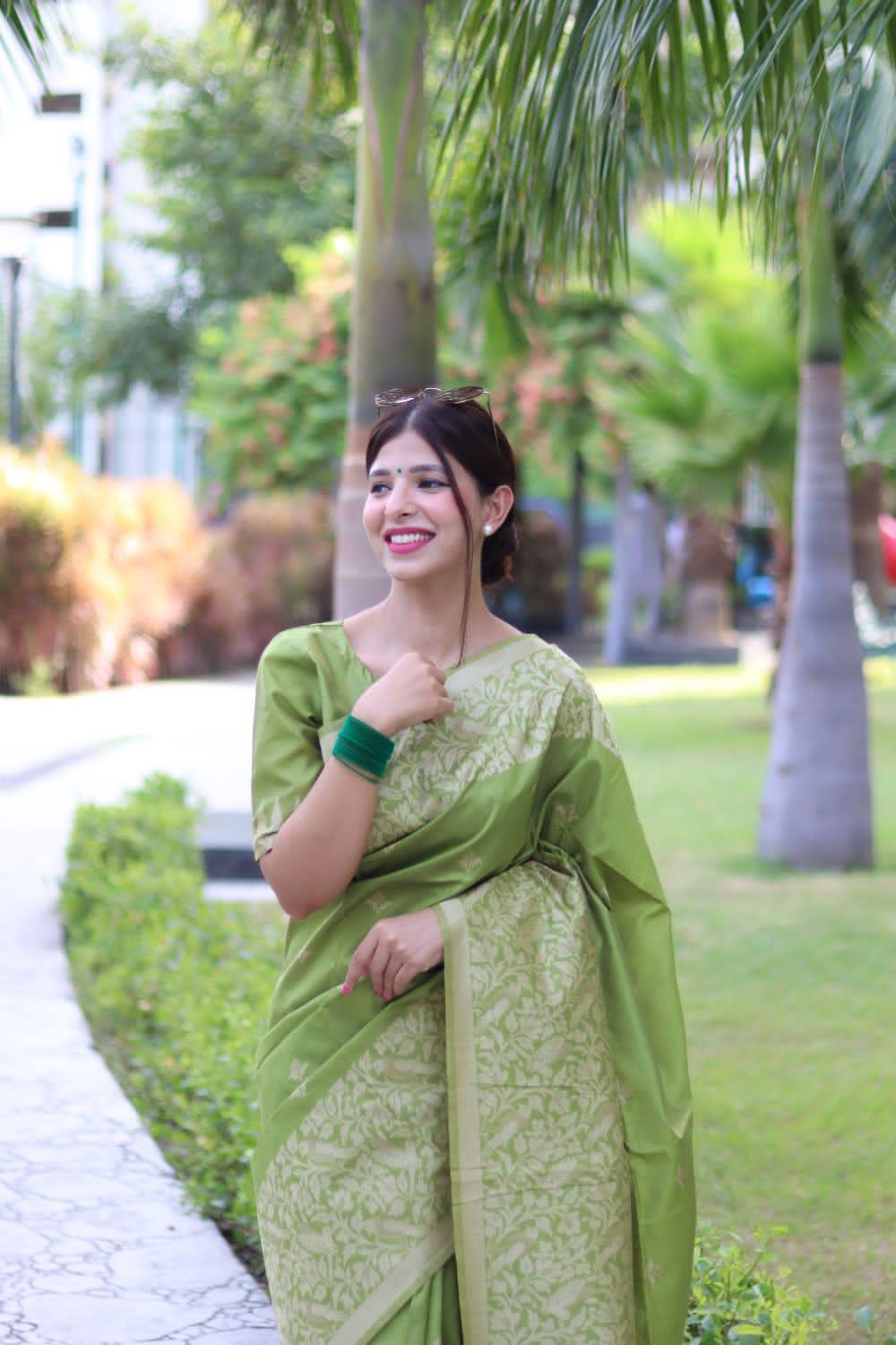 Beautiful Designer Handloom Raw Silk Saree