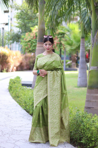 Beautiful Designer Handloom Raw Silk Saree
