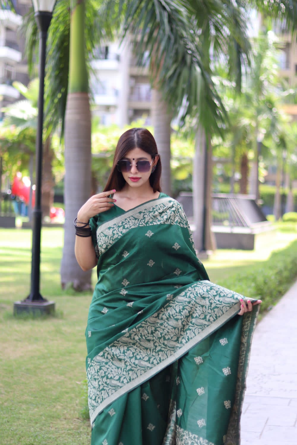 Beautiful Designer Handloom Raw Silk Saree