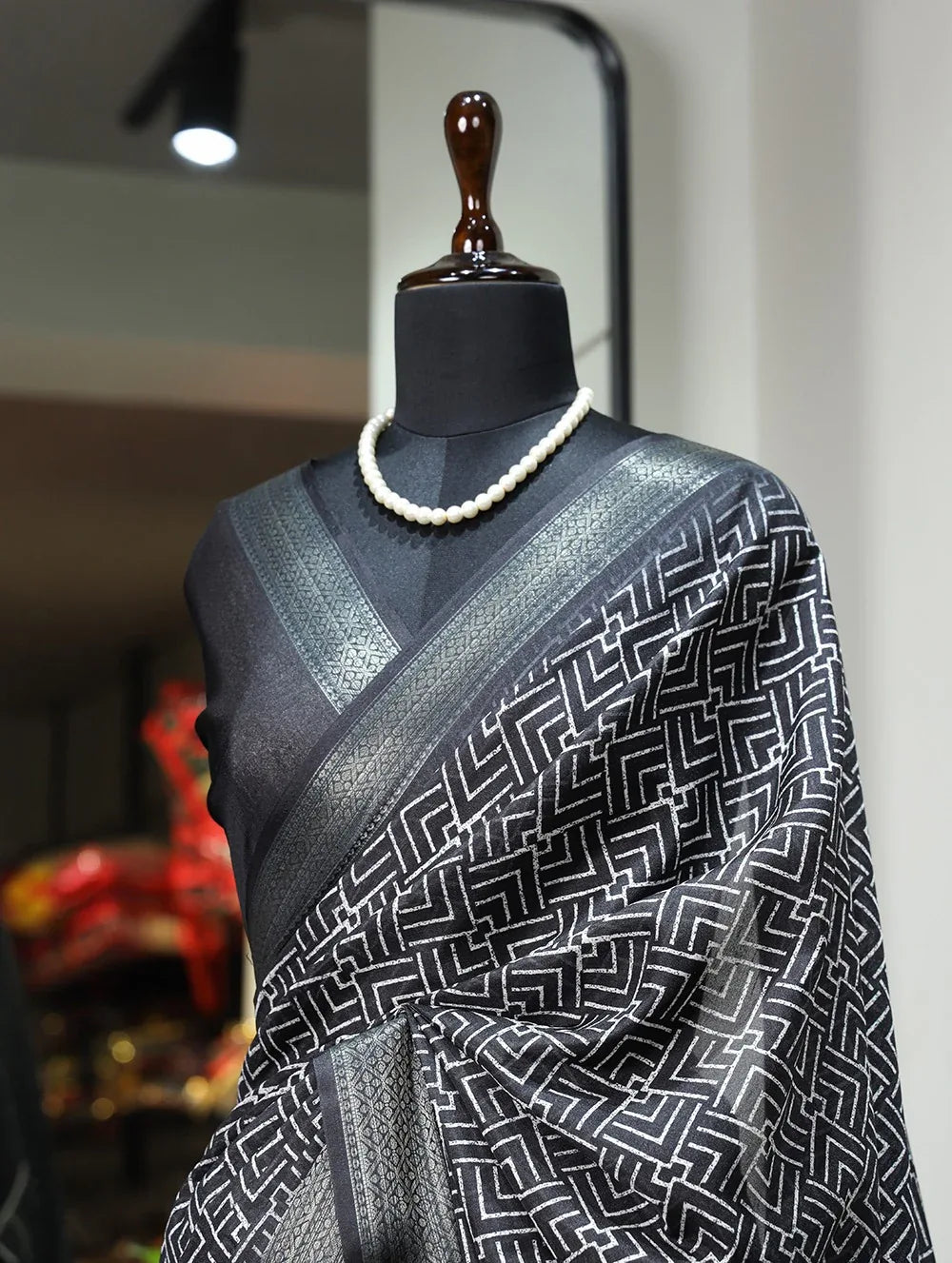 Beautiful Designer Pure Dola Silk Saree Design 7017