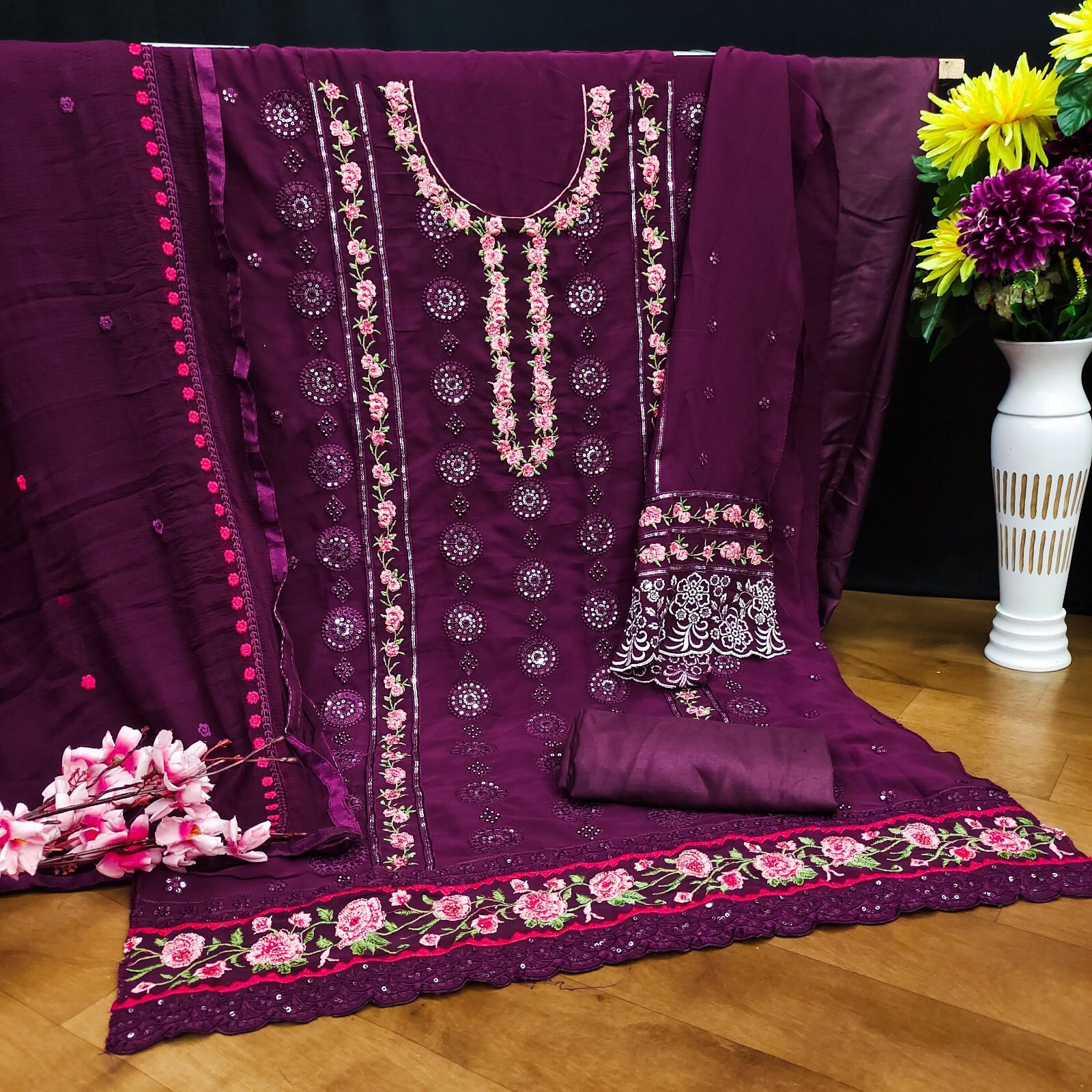 Kf 140 Embroiderd Designer Pakistani Suit (1099x05)