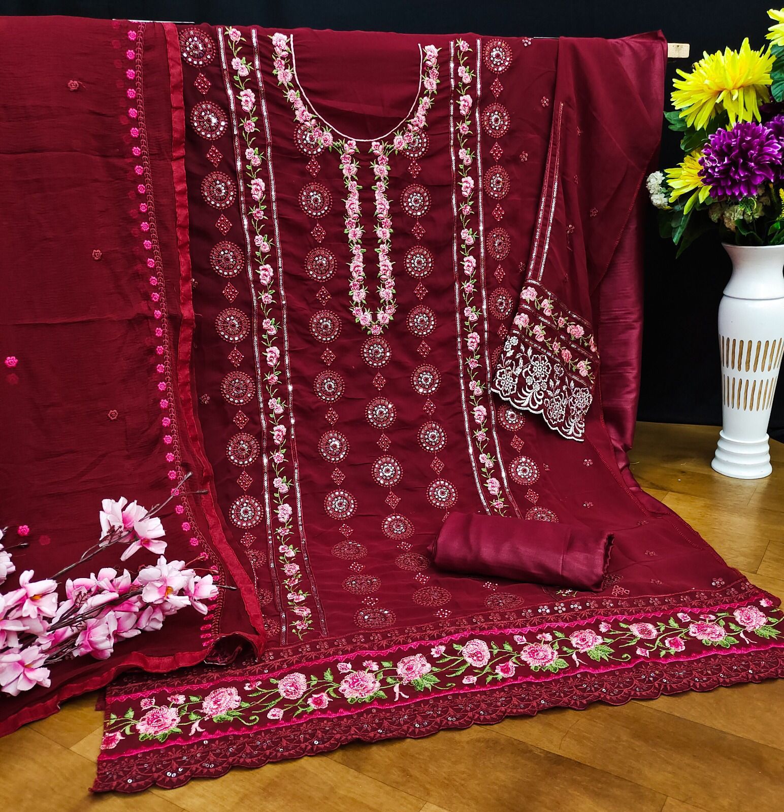 Kf 140 Embroiderd Designer Pakistani Suit (1099x05)