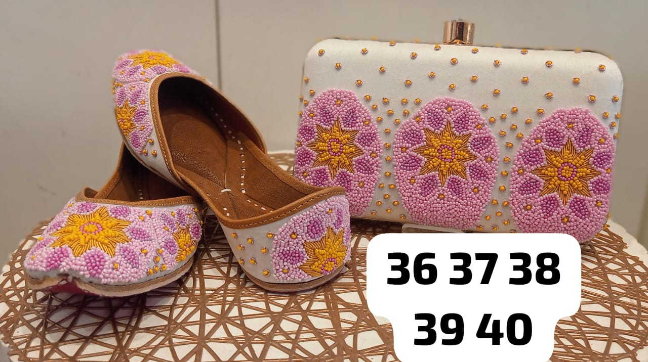 Beautiful Punjabi Juttis with Clutch Combo Set