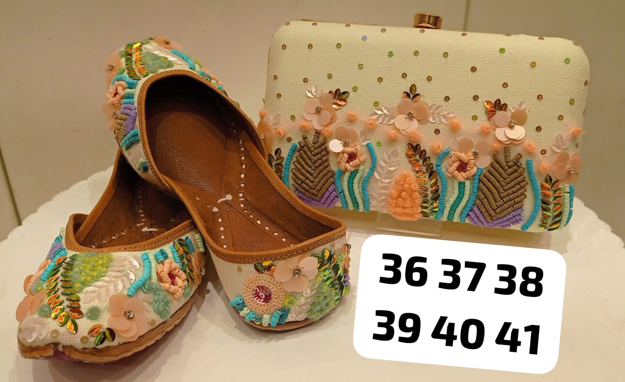 Beautiful Punjabi Juttis with Clutch Combo Set
