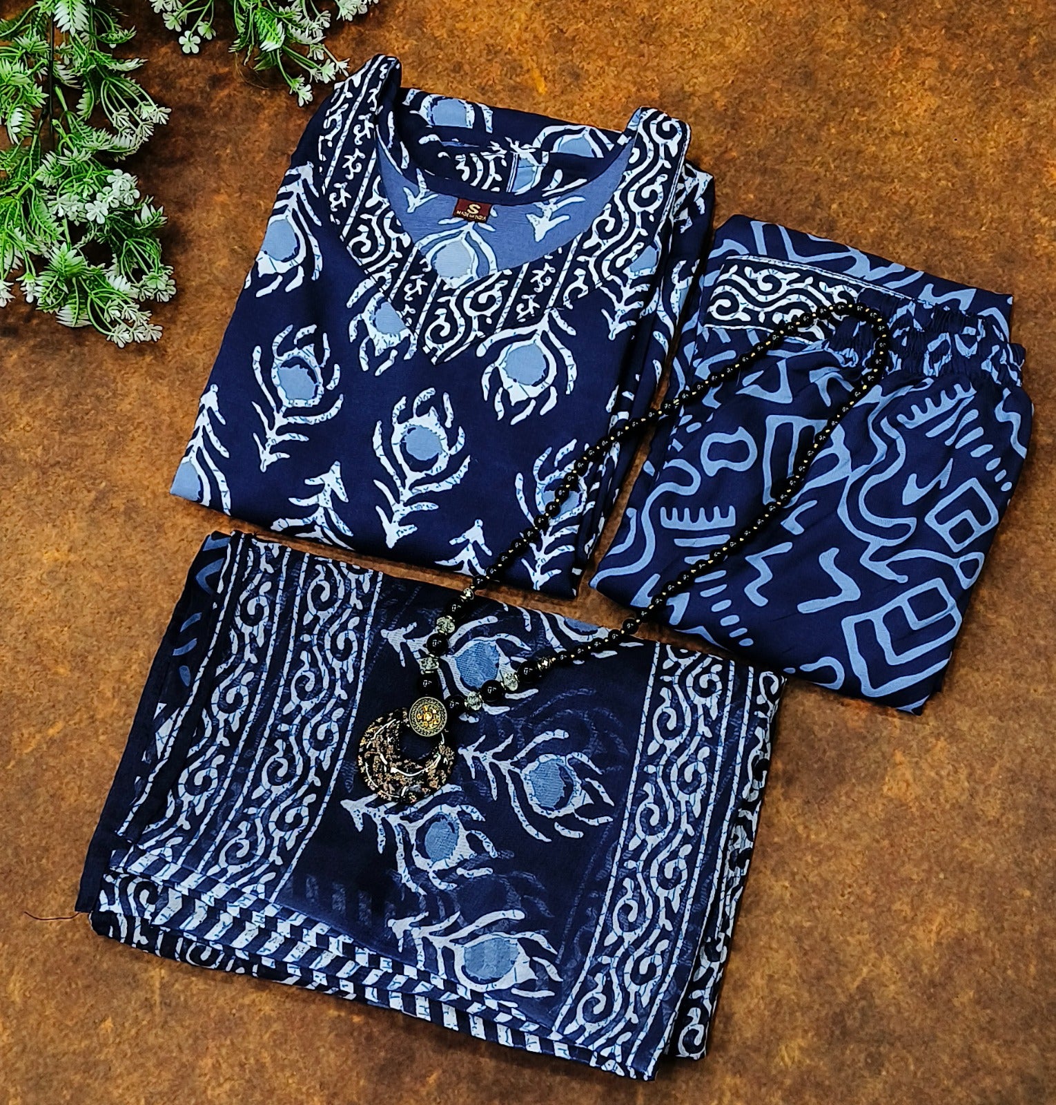 Beautiful Women Floral Printed Kurti Pant with Dupatta Set