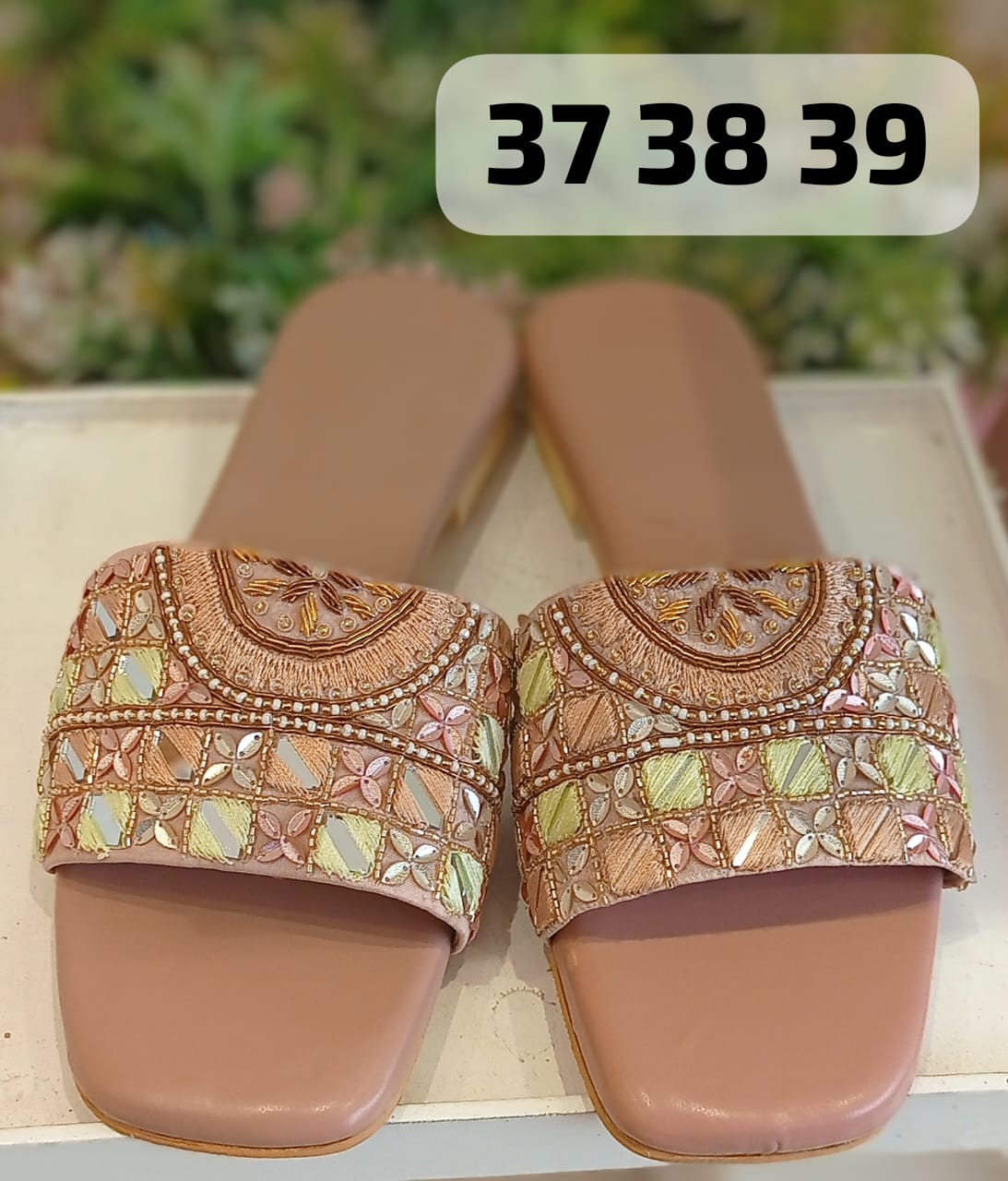 Beautiful Ethnic Women’s Punjabi Juttis