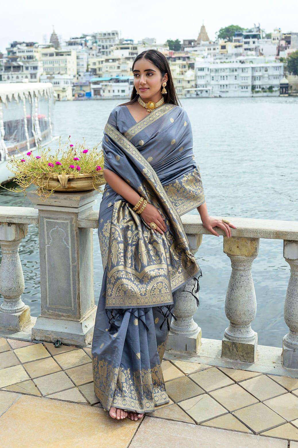 Beautiful Designer Premium Soft Silk Saree