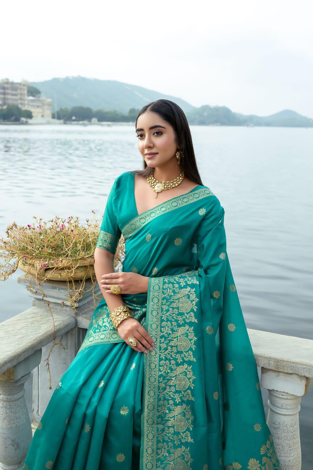 Beautiful Designer Premium Soft Silk Saree