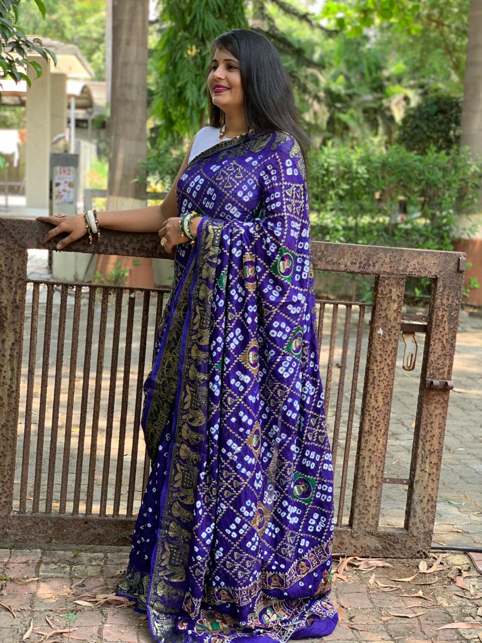 Beautiful Designer Pure Bandhej Panetar Ghantdi Work Saree