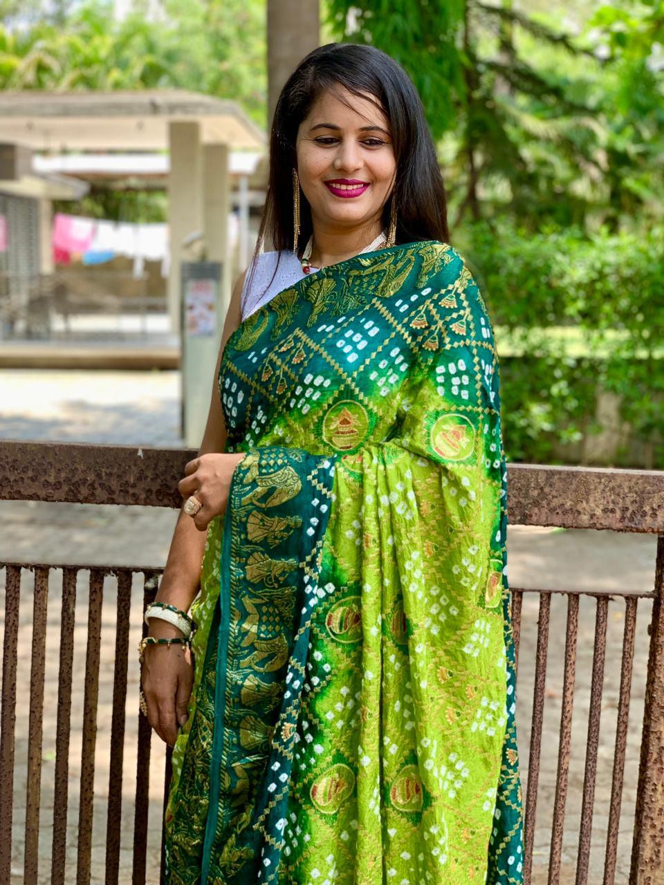 Beautiful Designer Pure Bandhej Panetar Ghantdi Work Saree
