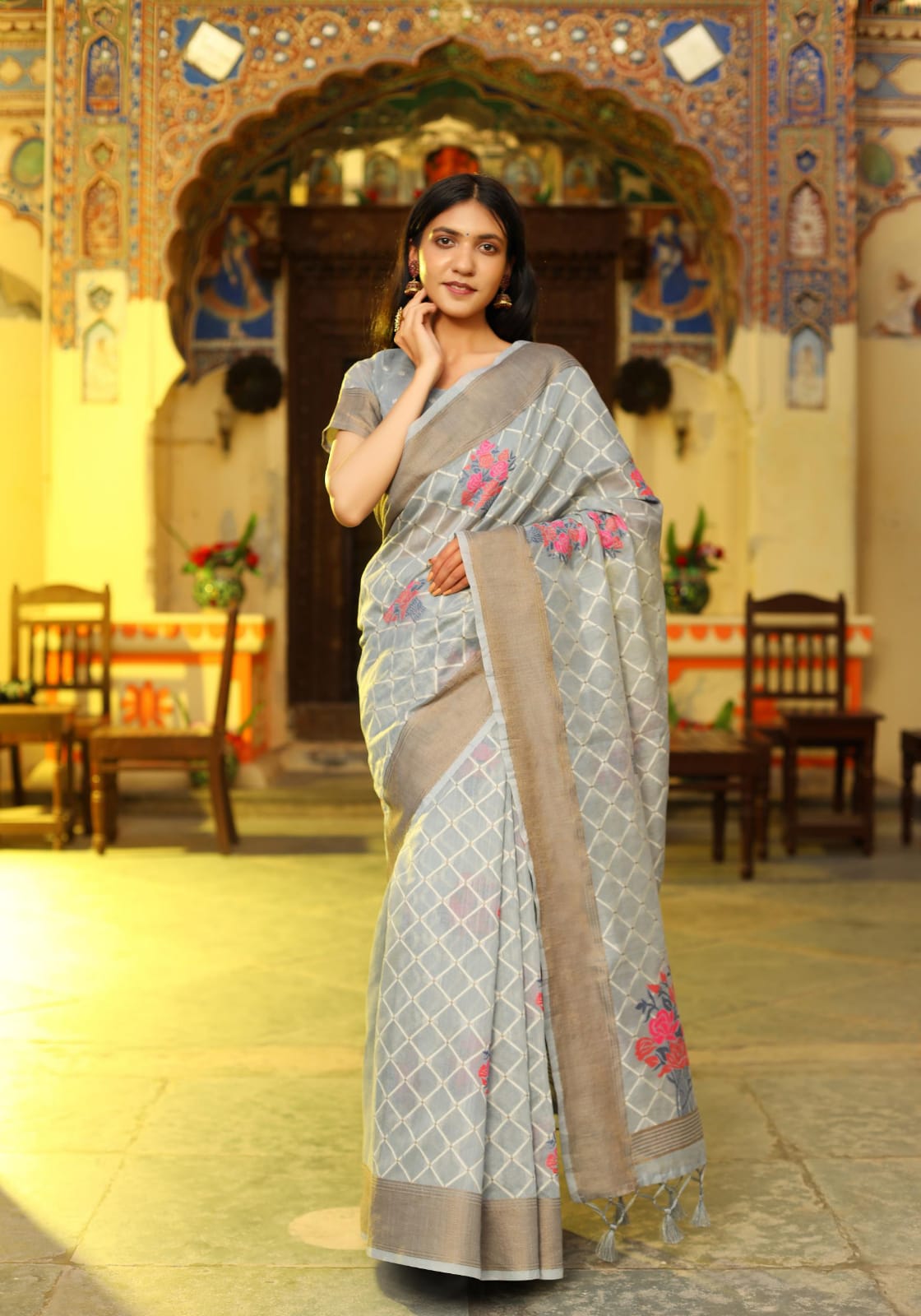 Beautiful Designer Pure Linen Weaving Saree