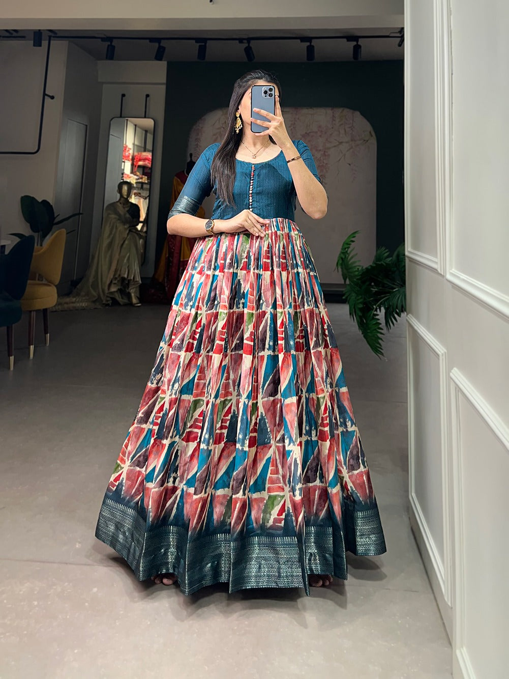 Beautiful Designer Ready to Wear Gown Design 5009