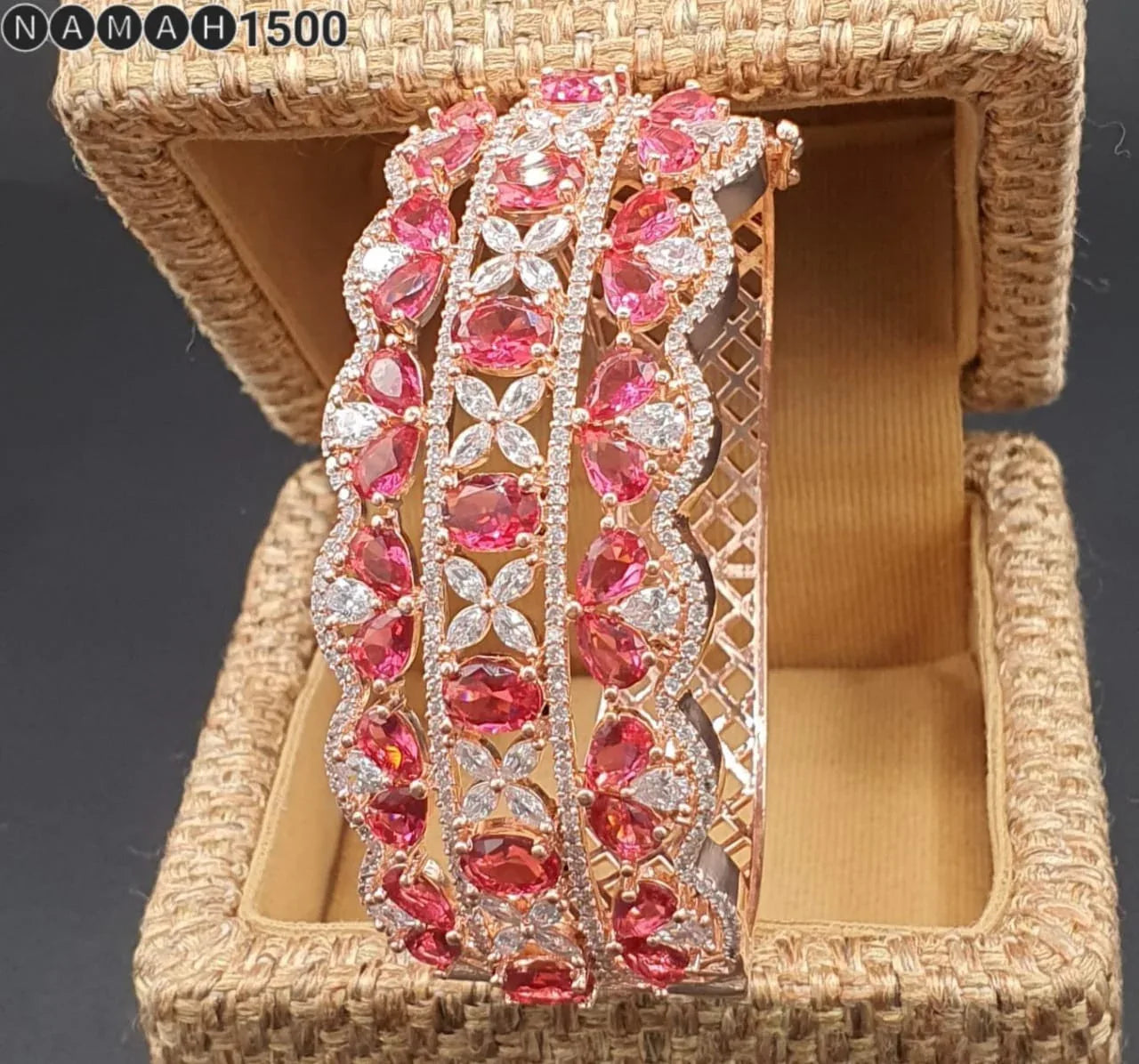 Beautiful American Diamond Antique Stone Bengal &amp; Bracelet Set